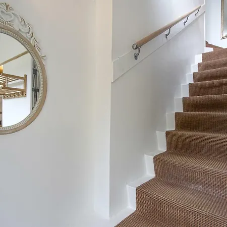 Luckey Homes - Rue Varin Онфлёр